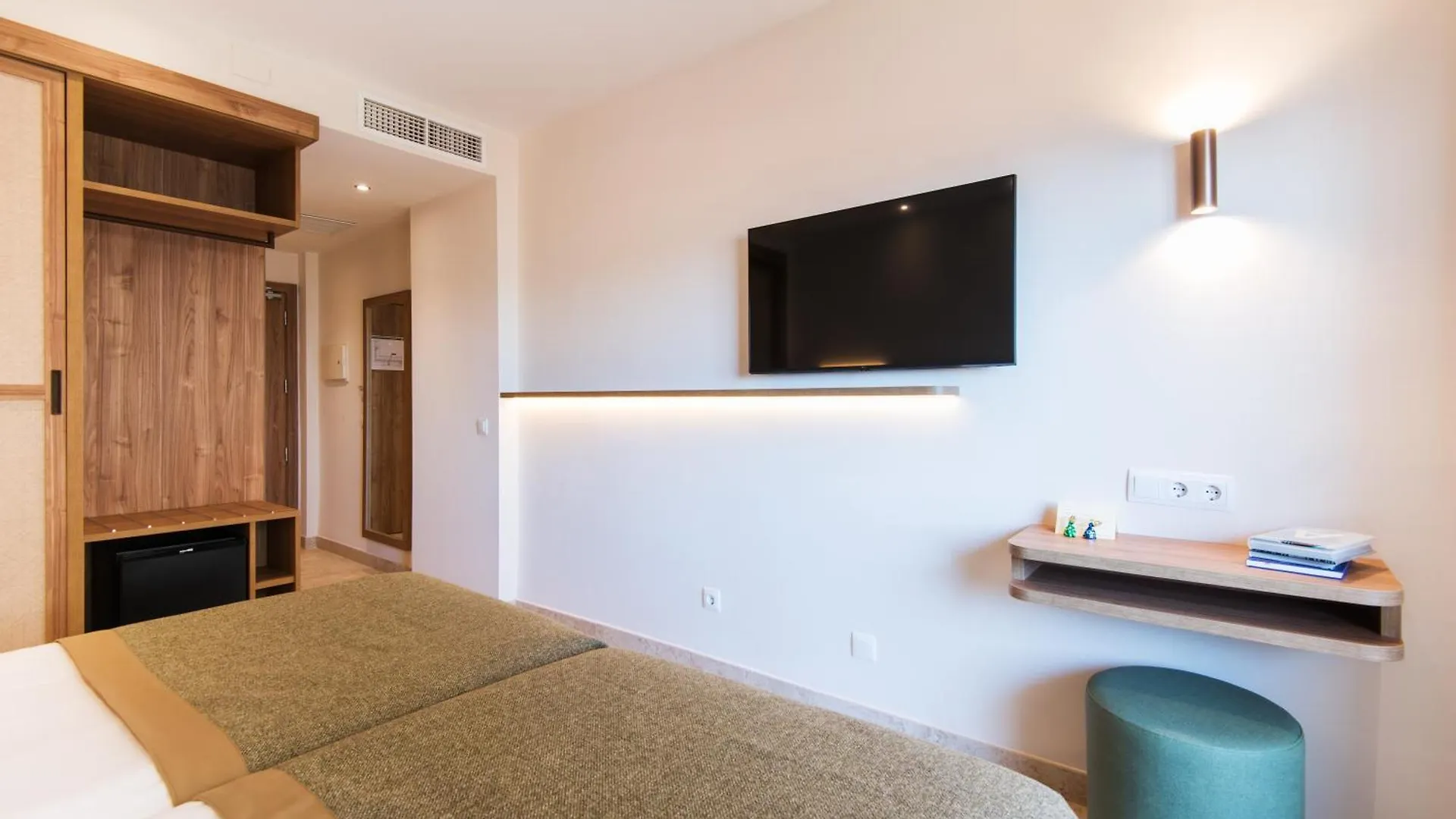 Hotel Tarik Torremolinos Spagna
